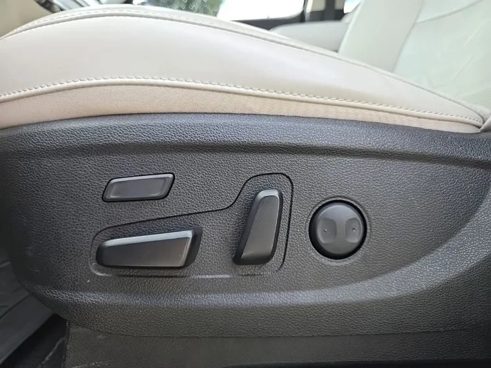 2022 Kia Telluride - view 34