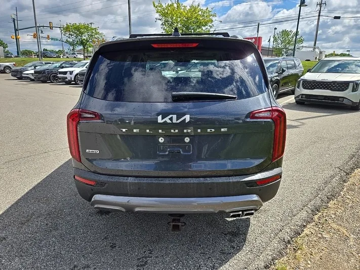 2022 Kia Telluride - view 4