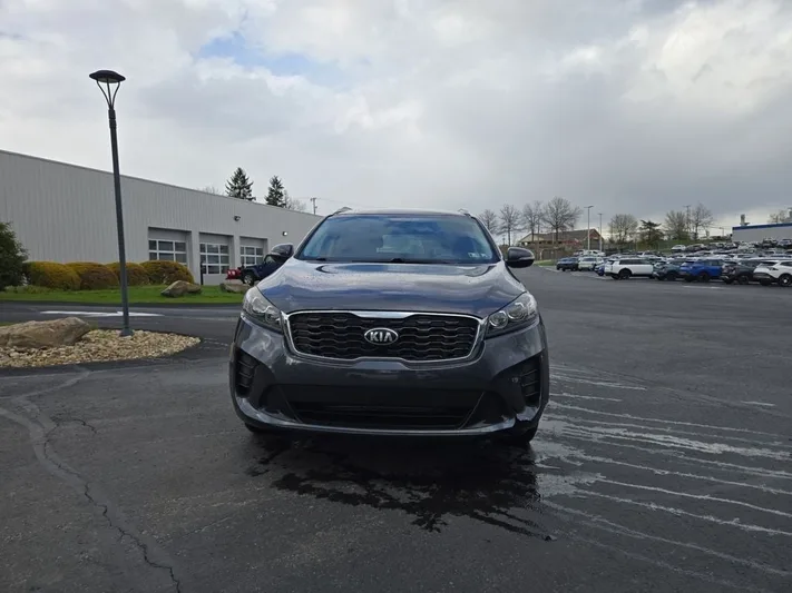 2019 Kia Sorento - view 2