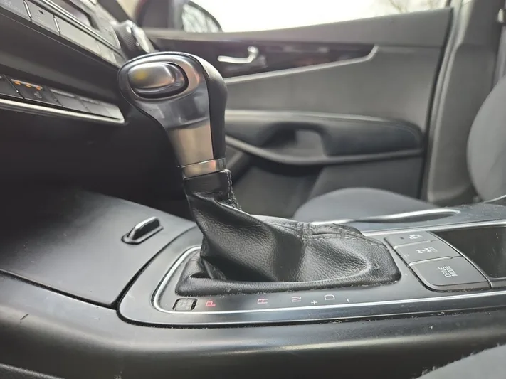 2019 Kia Sorento - view 29