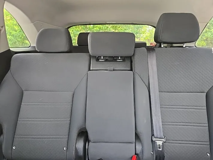 2020 Kia Sorento - view 25