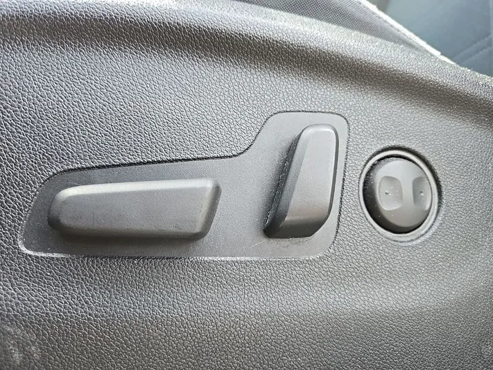 2020 Kia Sorento - view 29