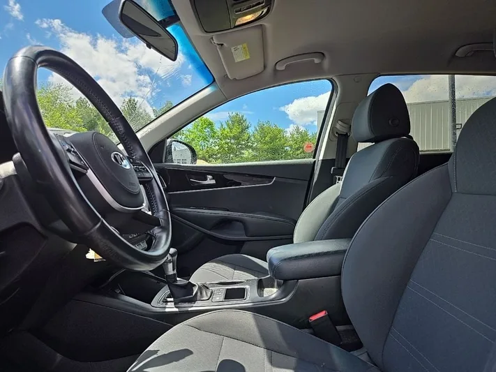 2020 Kia Sorento - view 30