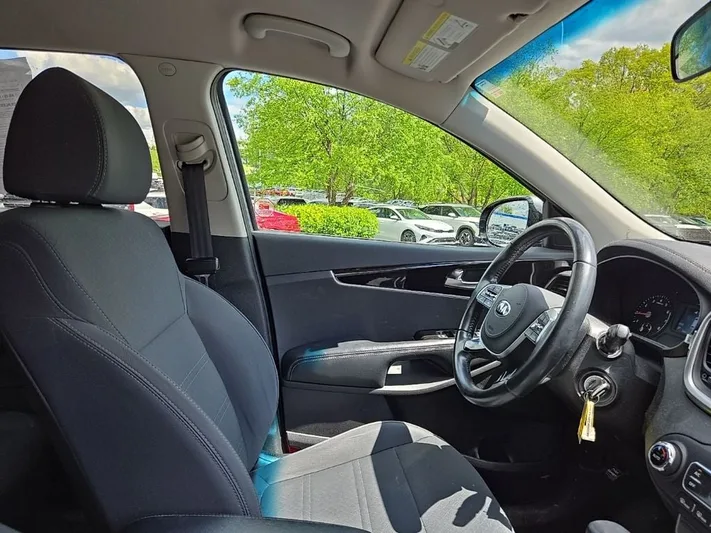 2020 Kia Sorento - view 37