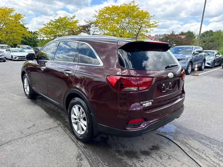 2020 Kia Sorento - view 31