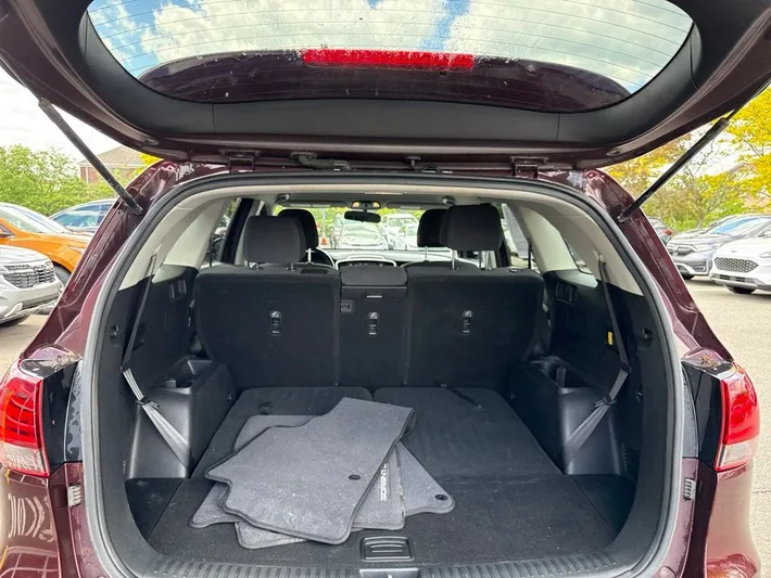 2020 Kia Sorento - view 32