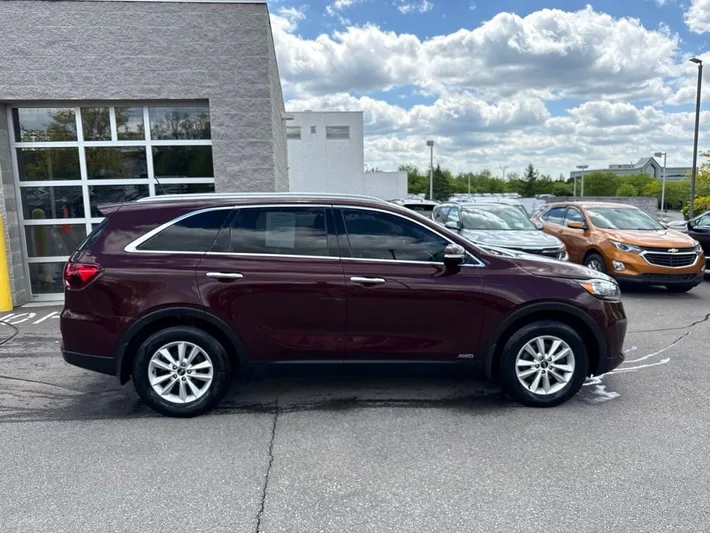 2020 Kia Sorento - view 35
