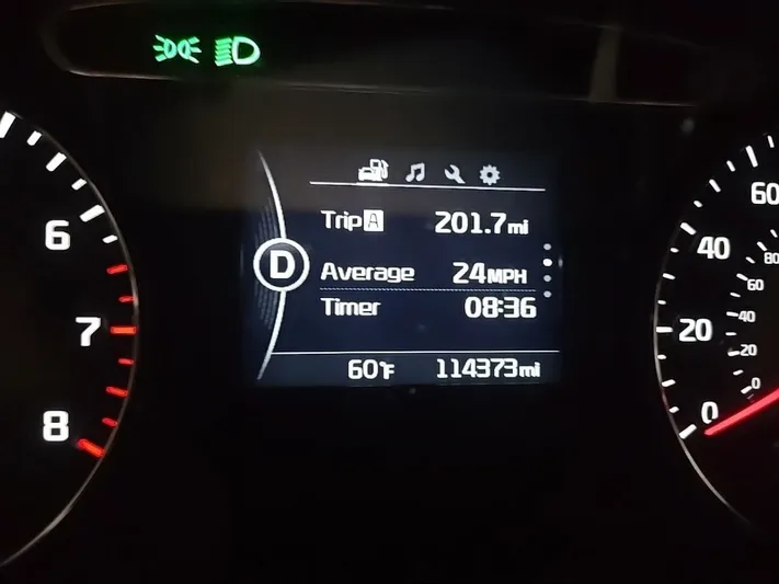 2016 Kia Sorento - view 25