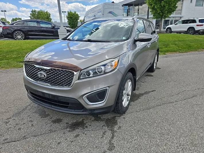 2016 Kia Sorento - view 44