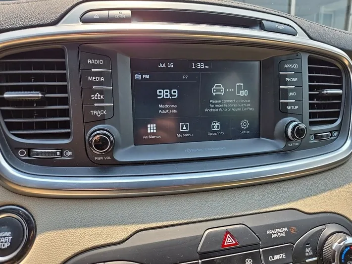 2018 Kia Sorento - view 21