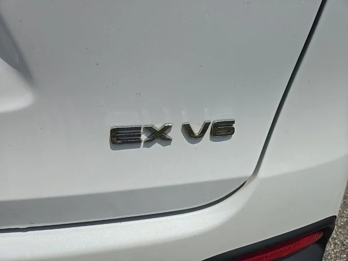 2018 Kia Sorento - view 4