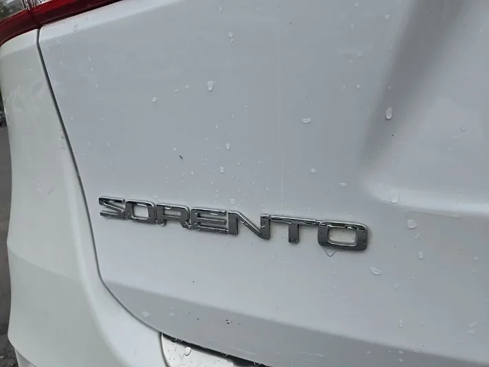 2018 Kia Sorento - view 37