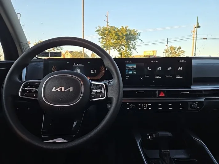 2024 Kia Sorento - view 34