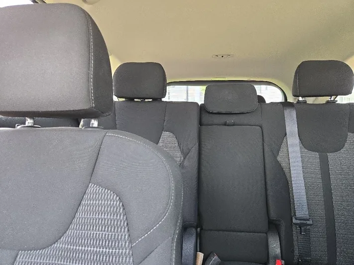 2022 Kia Sorento - view 28