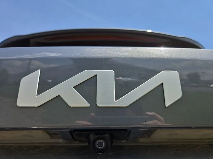 2022 Kia Sorento - view 32