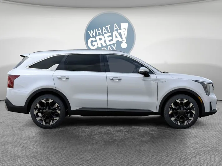 2026 Kia Sorento - view 7