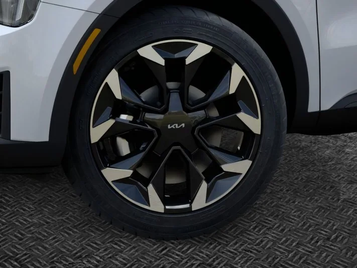 2026 Kia Sorento - view 9