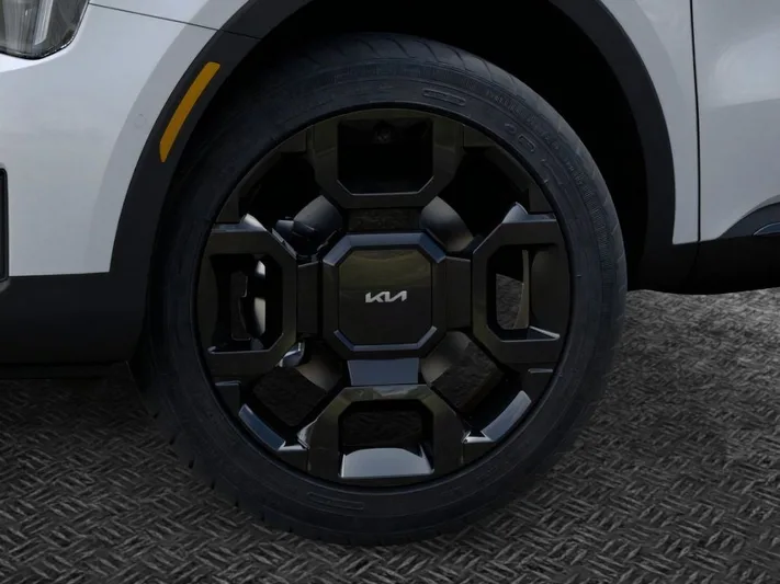 2026 Kia Sorento - view 9