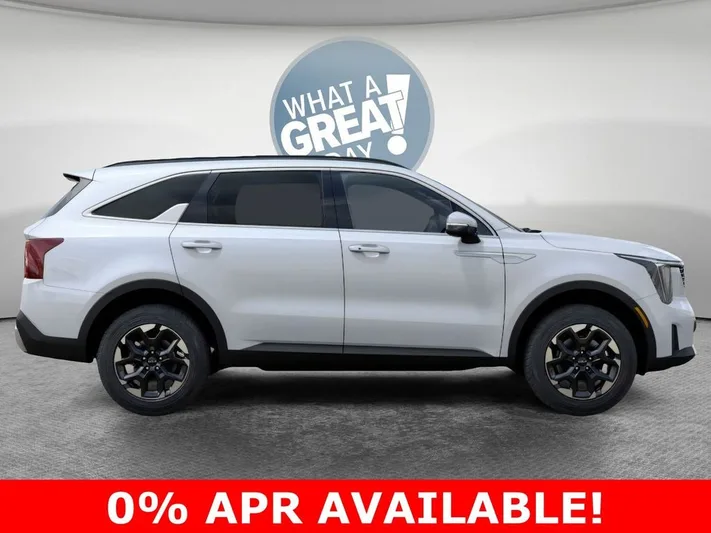 2026 Kia Sorento - view 7