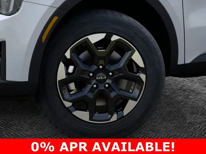 2026 Kia Sorento - view 9