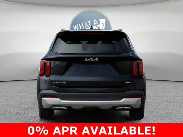 2026 Kia Sorento - view 13