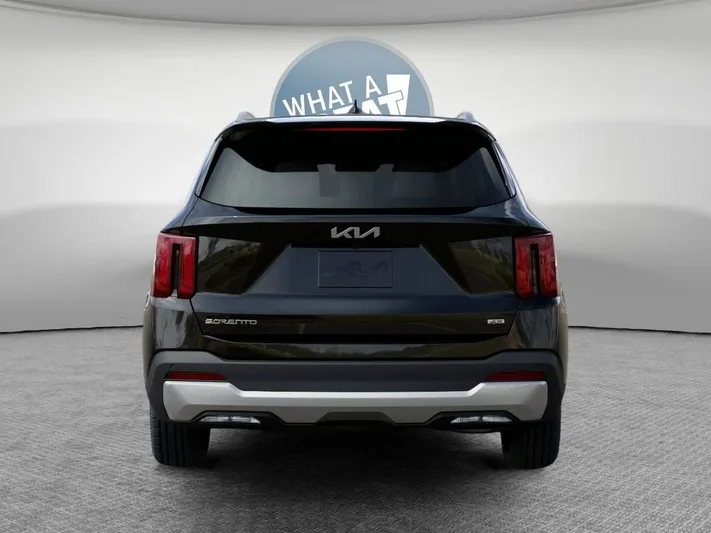 2026 Kia Sorento - view 13