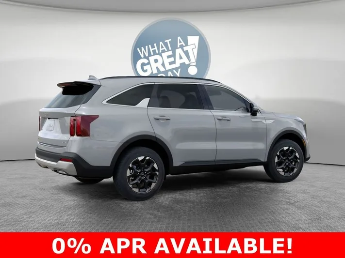 2026 Kia Sorento - view 6