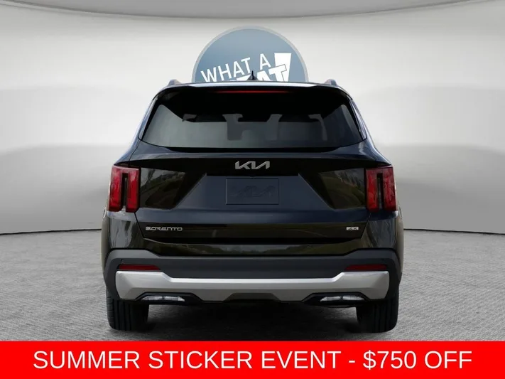 2026 Kia Sorento - view 13