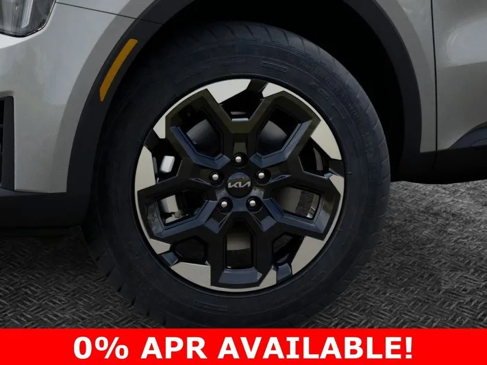 2026 Kia Sorento - view 9