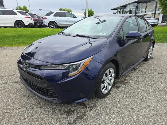 2023 Toyota Corolla - view 6