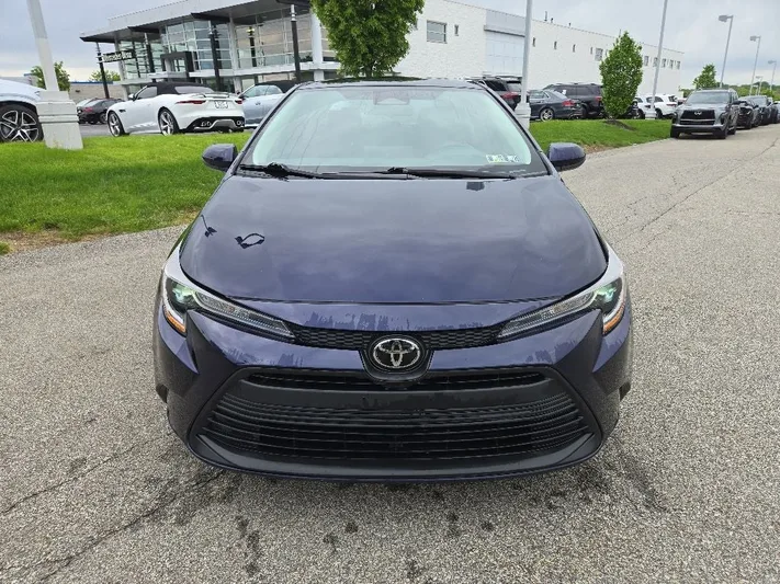 2023 Toyota Corolla - view 8
