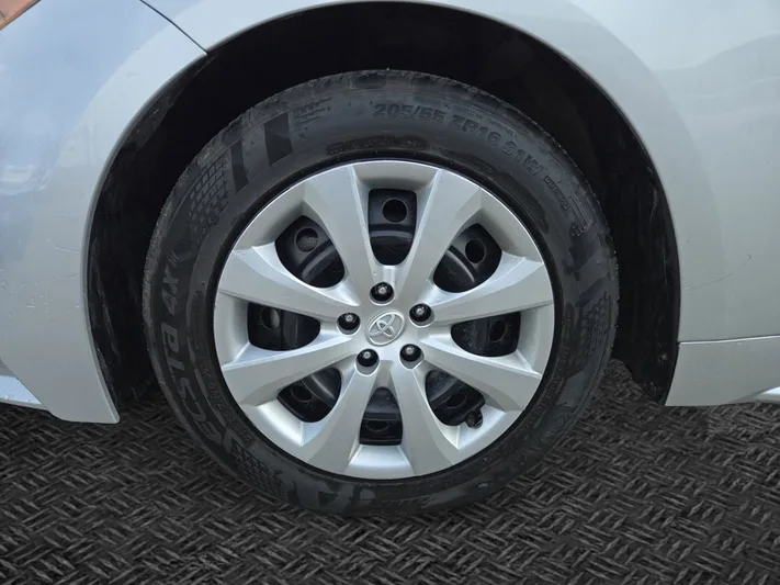 2023 Toyota Corolla - view 11
