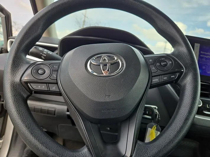 2023 Toyota Corolla - view 15