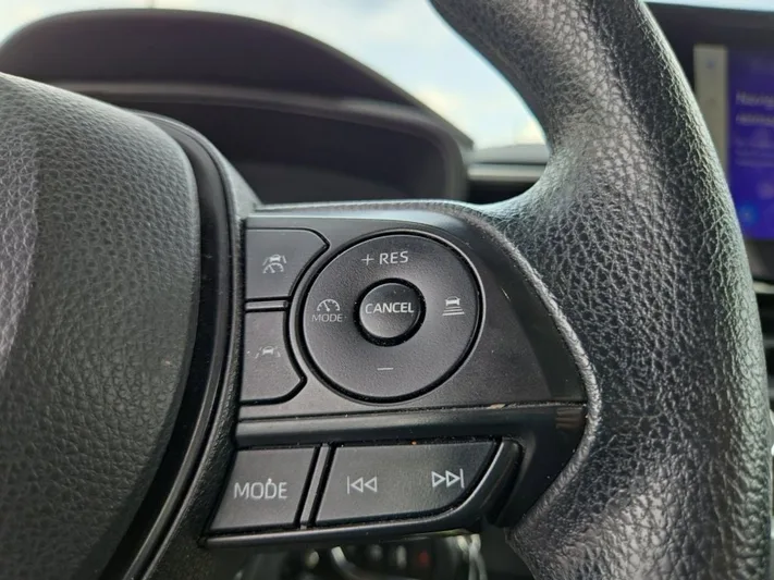 2023 Toyota Corolla - view 30