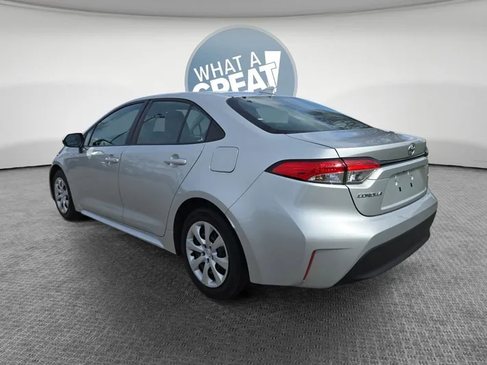 2023 Toyota Corolla - view 6