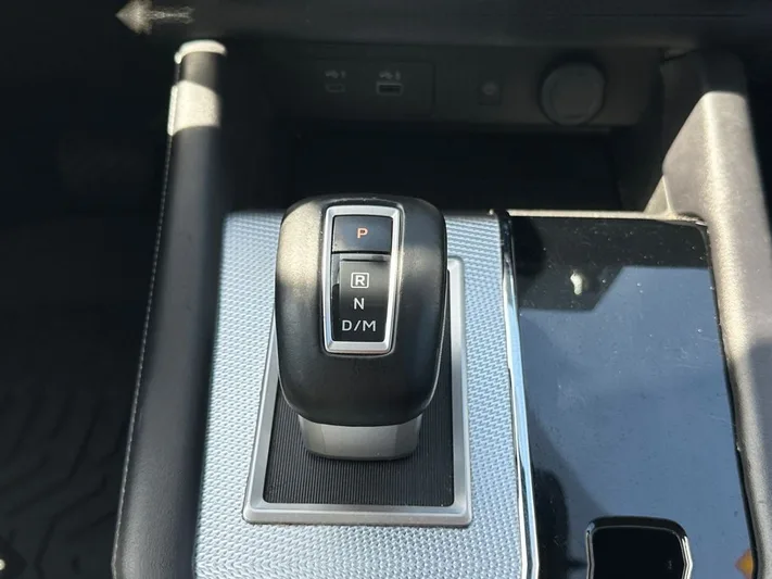 2022 Mitsubishi Outlander - view 21