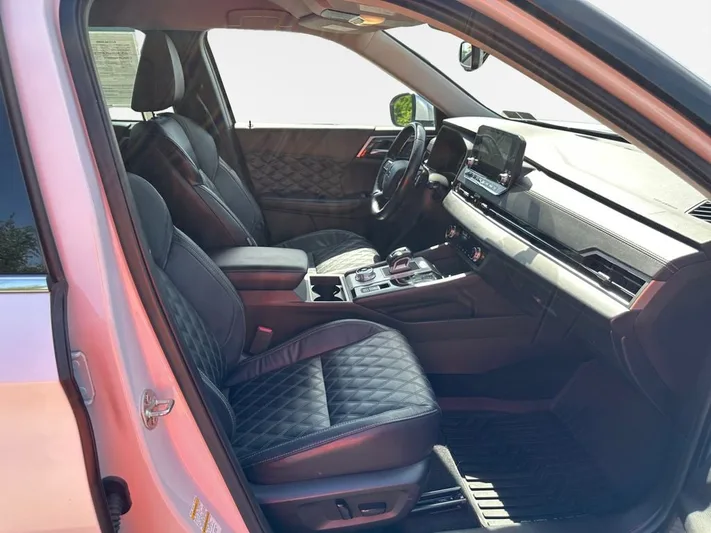 2022 Mitsubishi Outlander - view 26