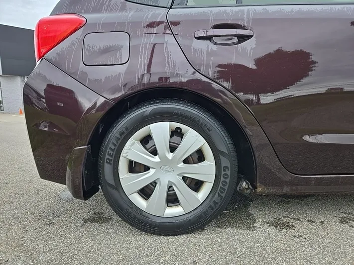2013 Subaru Impreza - view 13