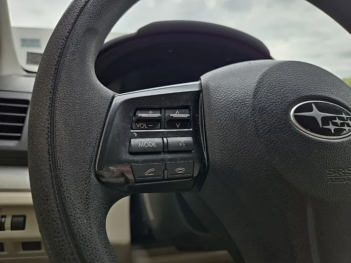 2013 Subaru Impreza - view 16