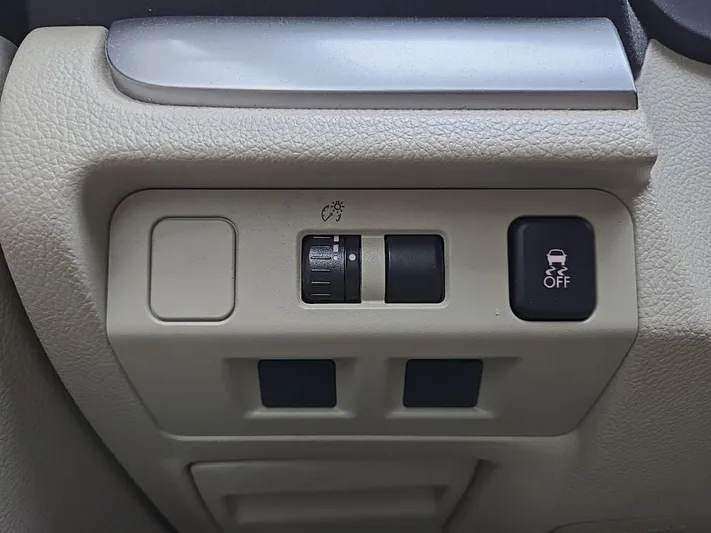 2013 Subaru Impreza - view 20