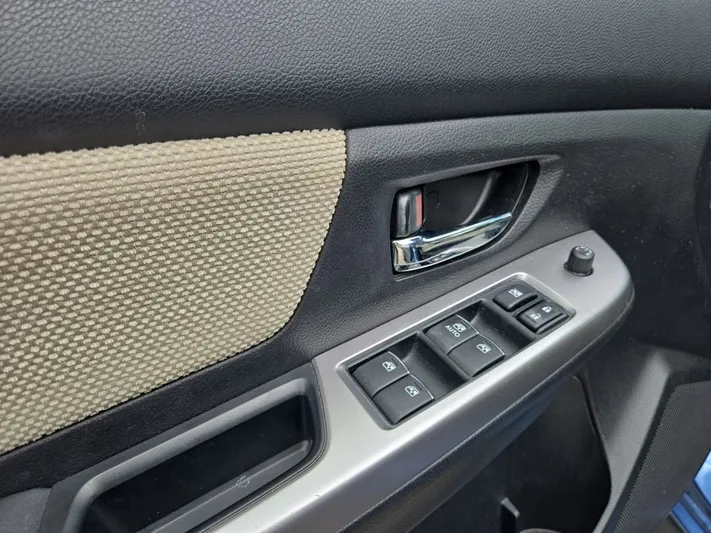 2016 Subaru Crosstrek - view 14