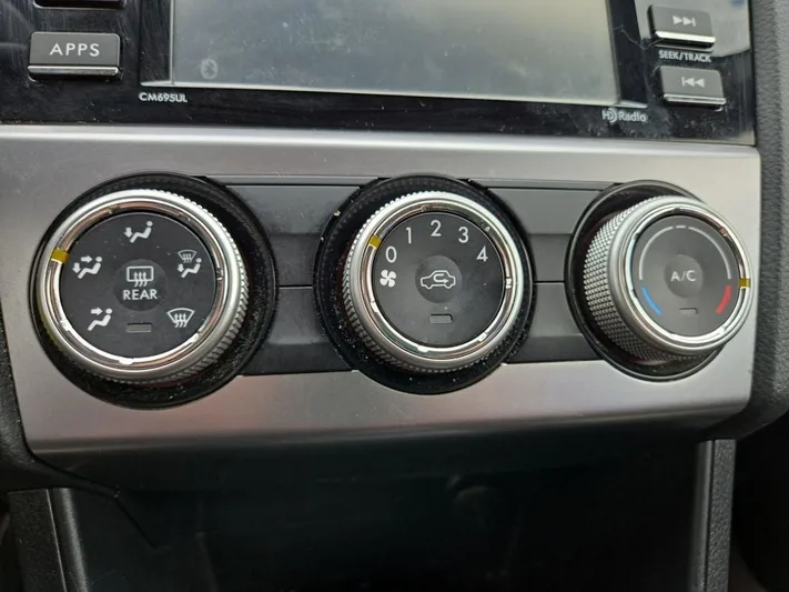 2016 Subaru Crosstrek - view 19