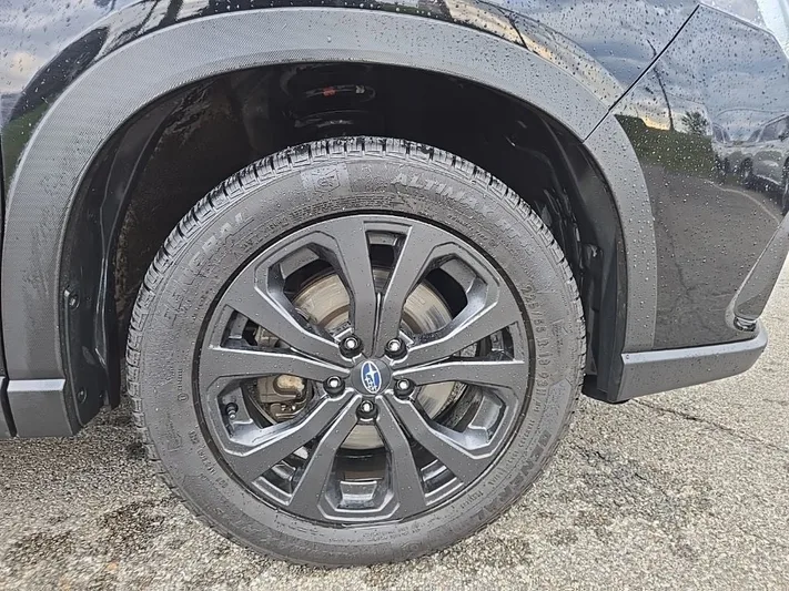 2024 Subaru Forester - view 13