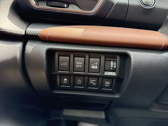 2024 Subaru Forester - view 32