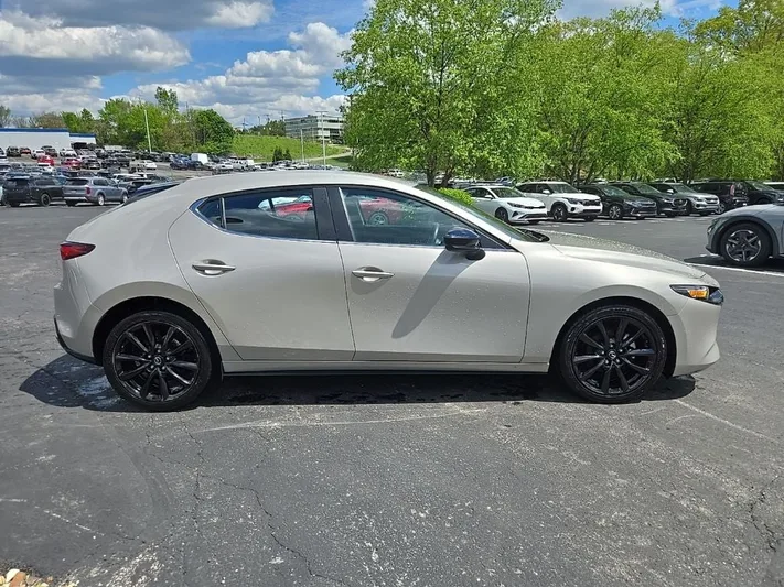 2024 Mazda Mazda3 - view 2