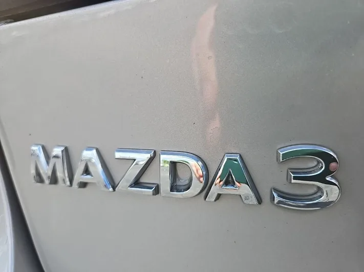 2024 Mazda Mazda3 - view 5