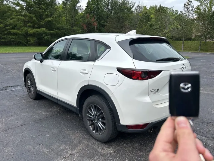 2020 Mazda CX-5 - view 5