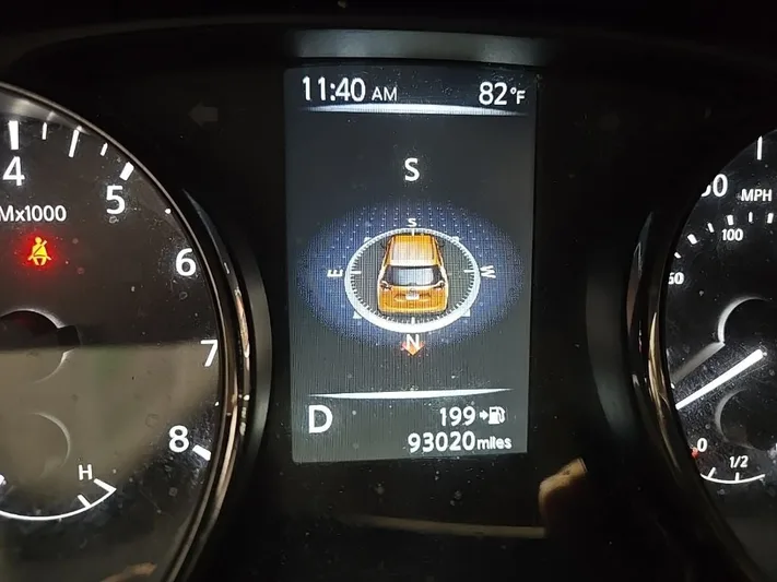 2017 Nissan Rogue - view 17