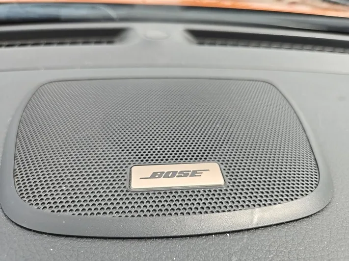 2017 Nissan Rogue - view 33