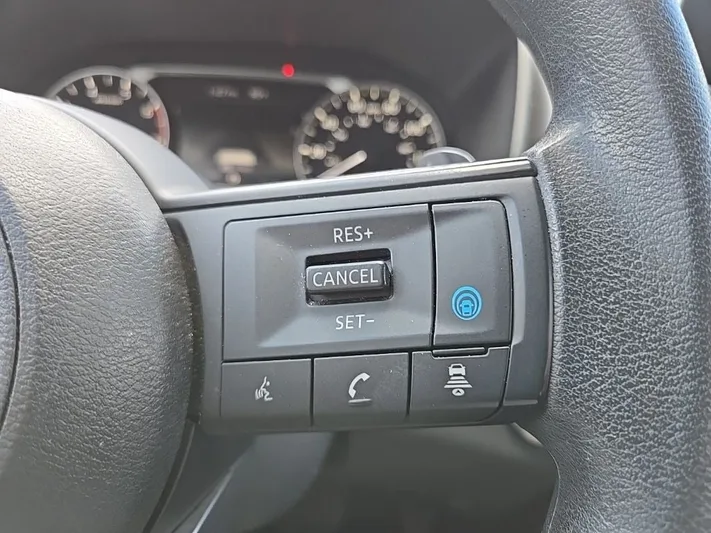 2024 Nissan Rogue - view 14